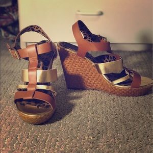JESSICA SIMPSON Wedged Heels Gold & Tan WORN ONCE