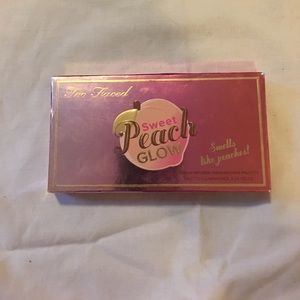 Too Faced Sweet Peach Glow