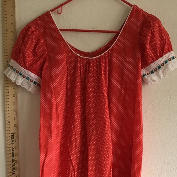 1970's mumu HAWAIi long red white dots floral 10 - Picture 5 of 5
