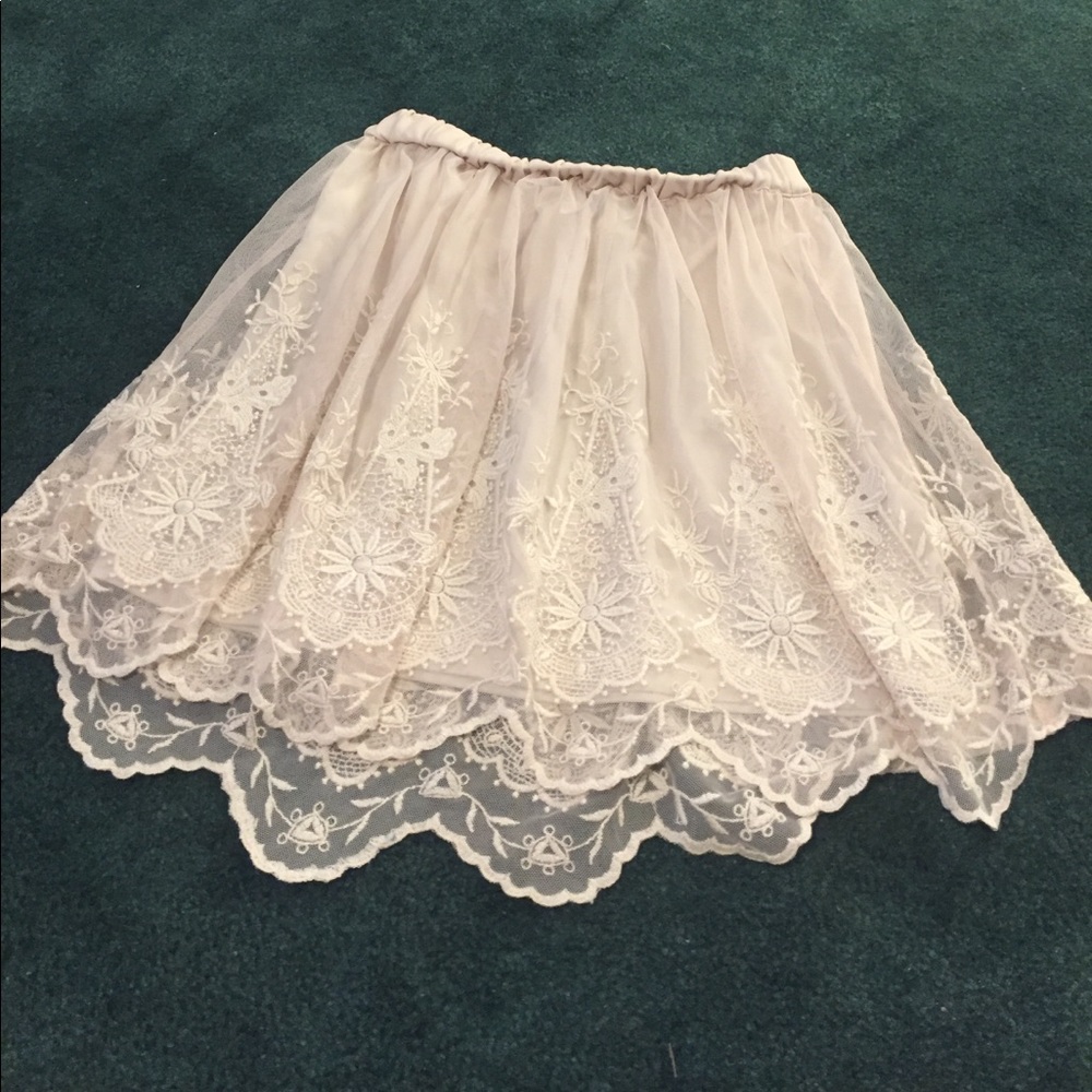 Cream Floral Lace Mini Skirt