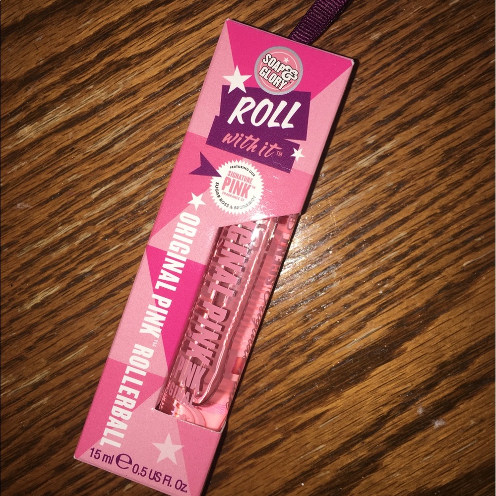 Perfume roller