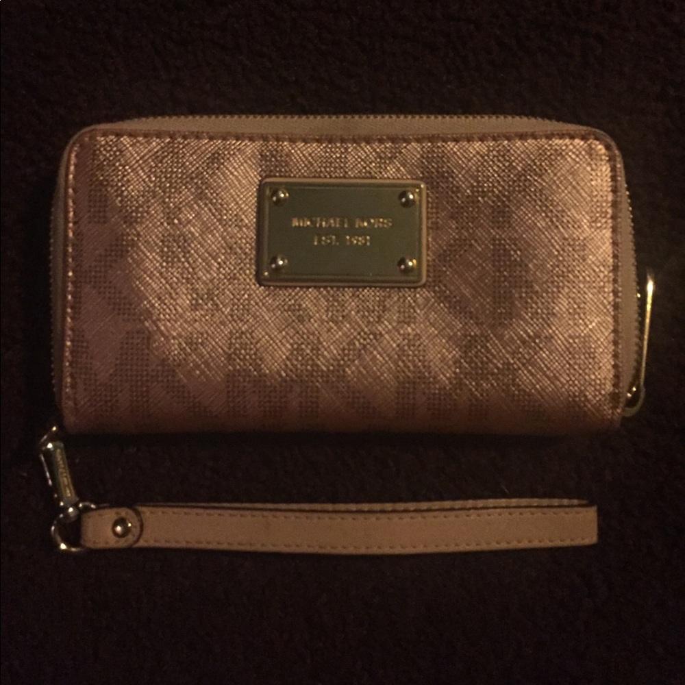 Michael Kors Wrist Wallet