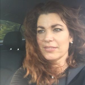 Meet your Posher, Carrie