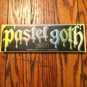 Kat Von D Pastel Goth Palette