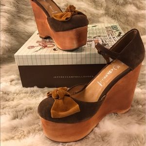 NWT Jeffrey Campbell Suede Bow Platforms