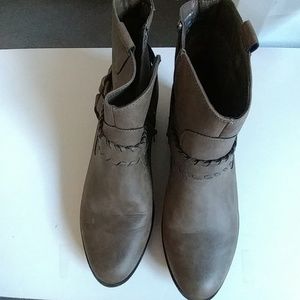 ***sold***Xoxo booties