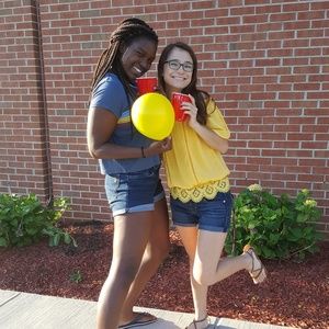 Meet your Posher, Lisa