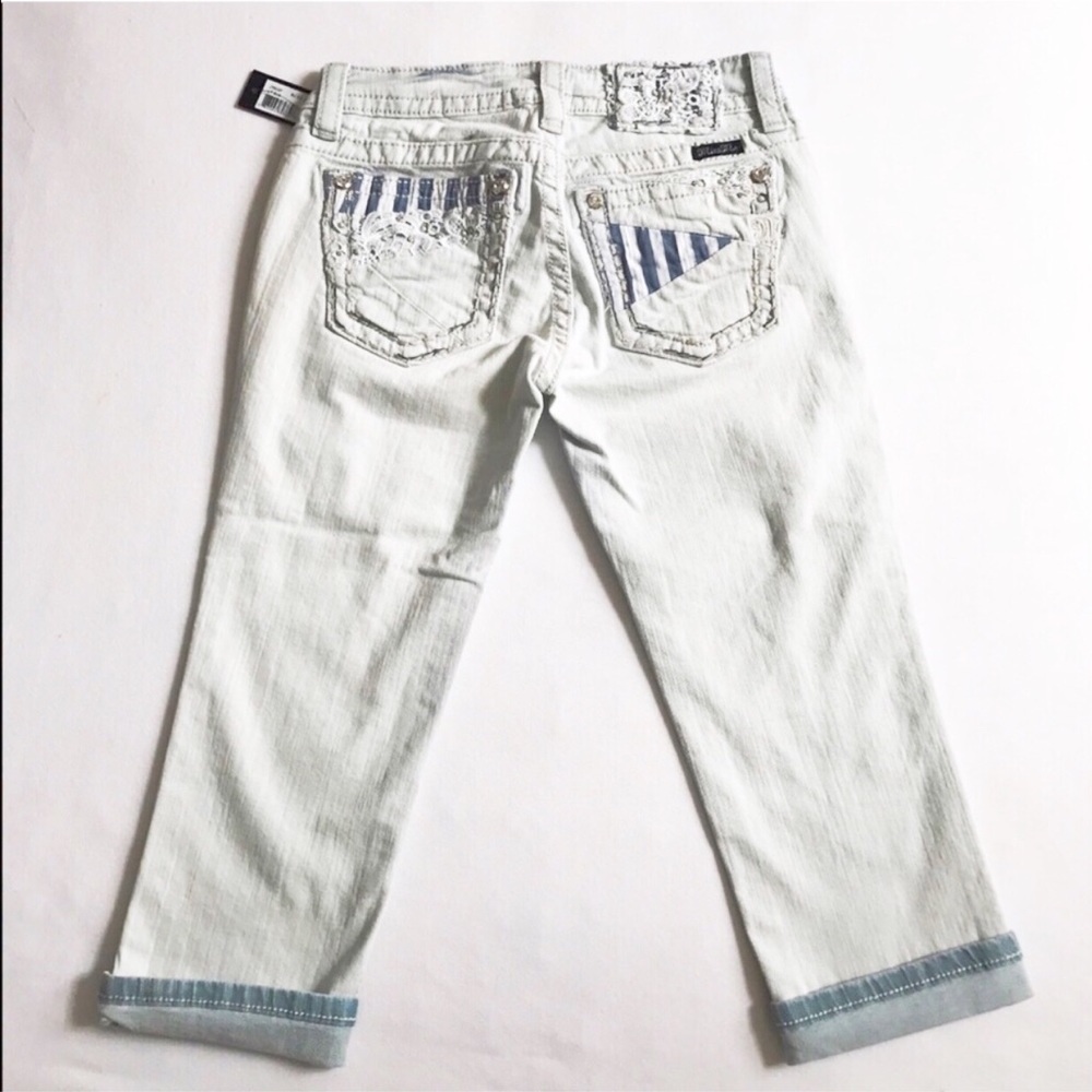 Last one Sz 26🌹Miss me signature cuffed capri - Picture 3 of 5