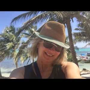 Meet your Posher, Janet