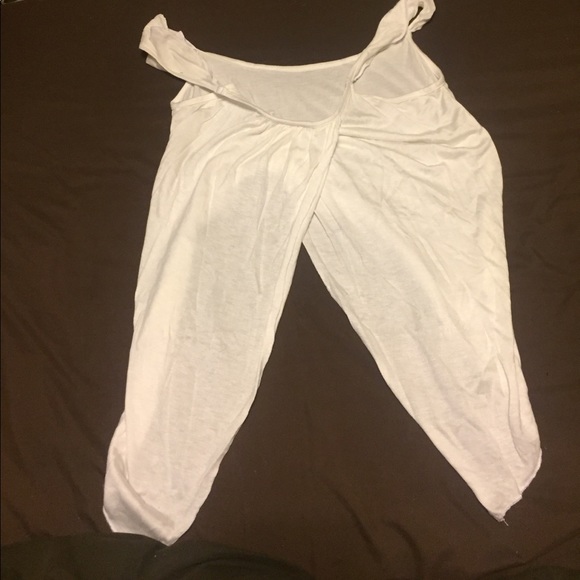 Top - Picture 2 of 2