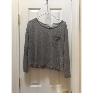 Grey basic crop top with pocket