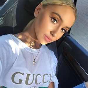 Meet your Posher, Tiffany