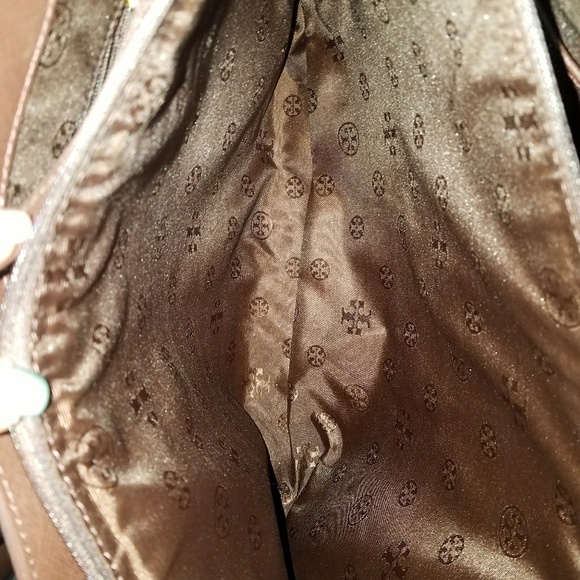 🚨Sold🚨 Authentic Tory Burch York Large Tote - Picture 4 of 8