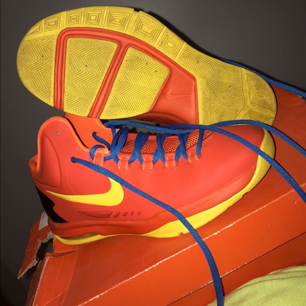 KD V's