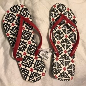 Old Navy Flip Flops Size 9 New