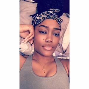 Meet your Posher, Arielle