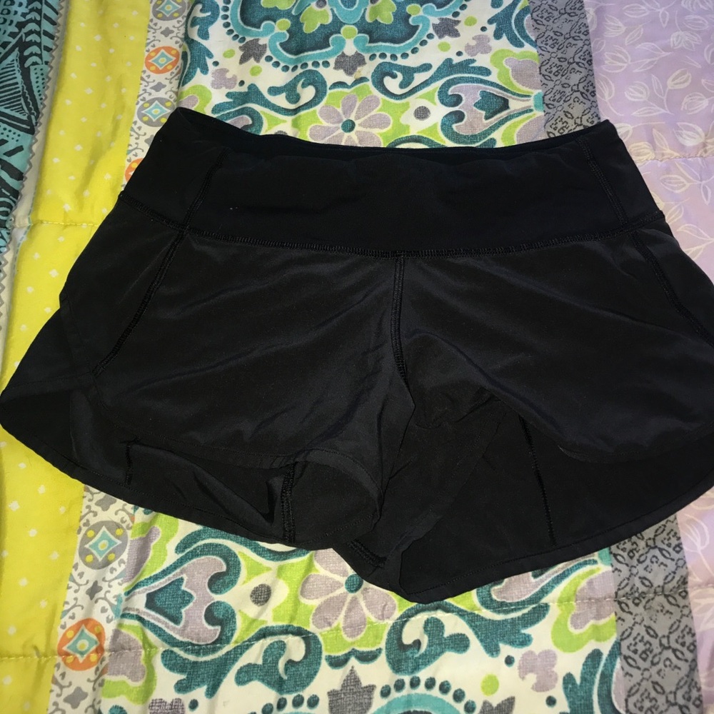 Lulu size 2 shorts