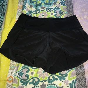 Lulu size 2 shorts