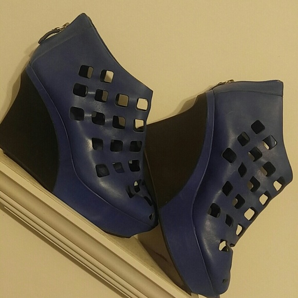 Rockport Shoes - Rockport Royal Blue Wedges!