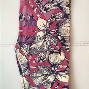 ✨NWT LULAROE OS LEGGINGS✨