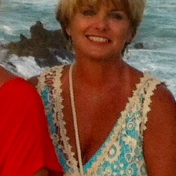 Meet your Posher, Sherry - Picture 1 of 1