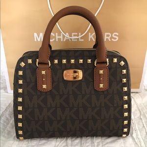 ✨SALE✨Michael Kors Saffiano Small Satchel