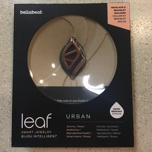 Leaf- smart jewelry Bellabeat
