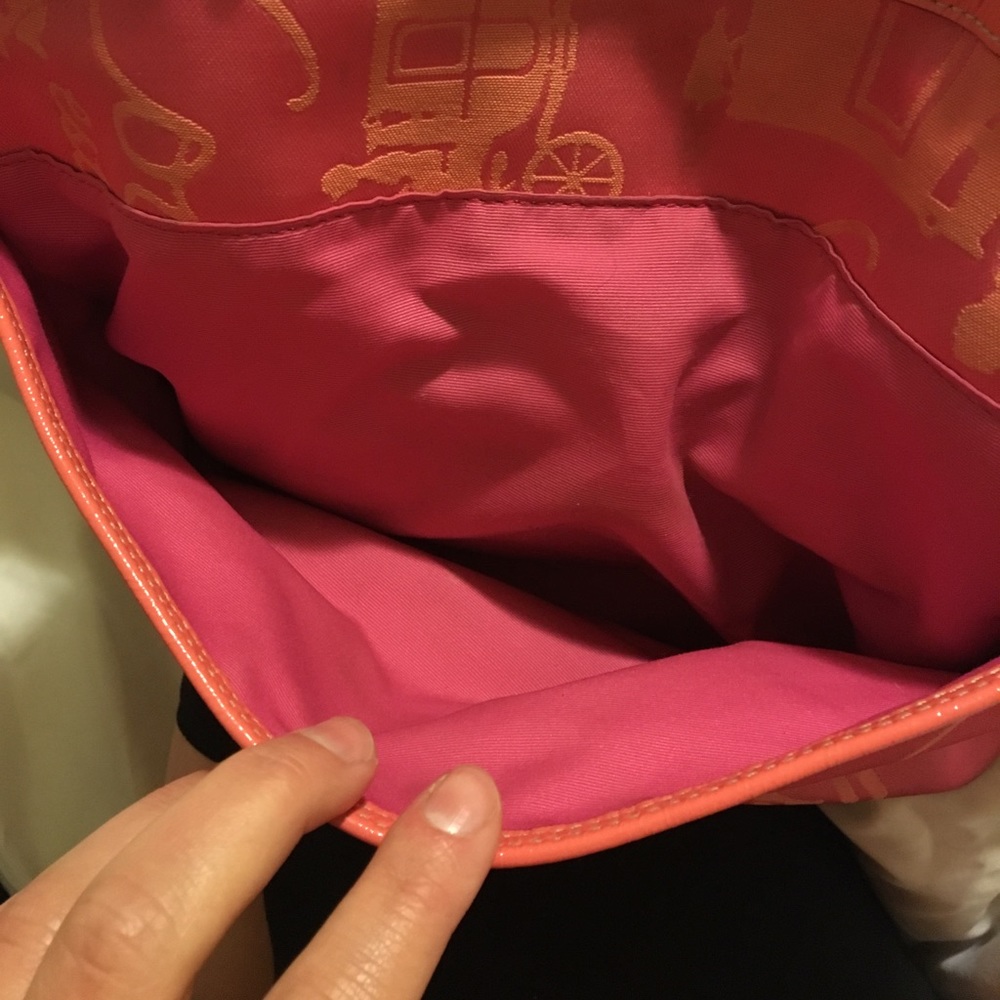 Coach purse - Picture 5 of 7