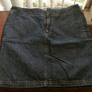 Tommy Hilfiger denim skirt