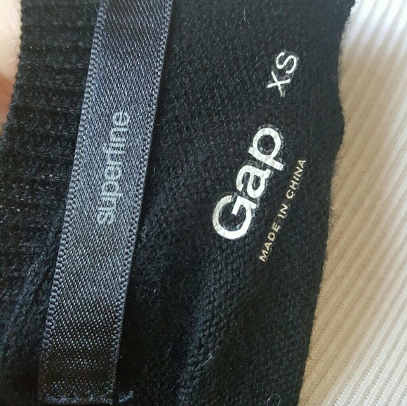 GAP Soft Black Sweater Size XS - Picture 6 of 7
