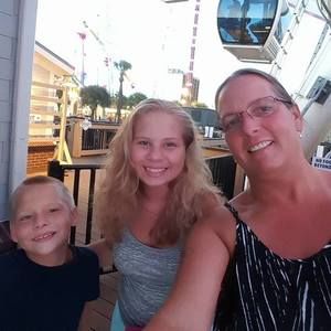 Meet your Posher, Kimberly