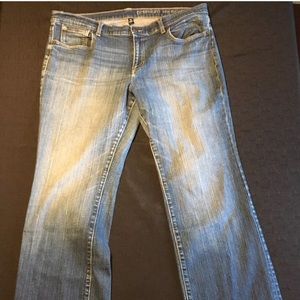GAP Premium 16/33r Long and Lean Medium Wash Jeans