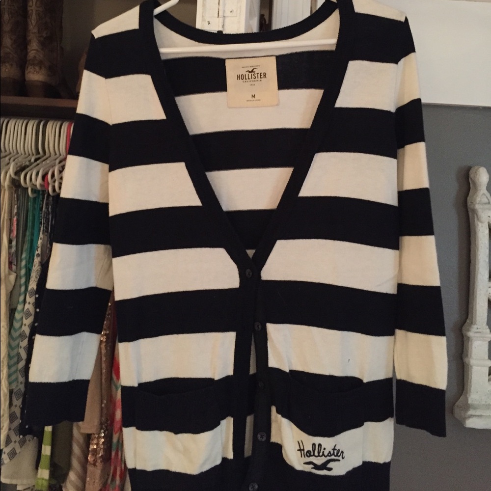 Hollister Cardigan Size Medium