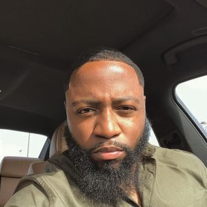 Meet your Posher, Ronnell