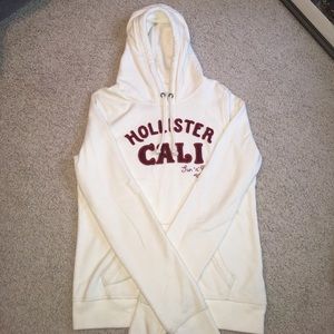 Hollister Hoodie Fits Small!