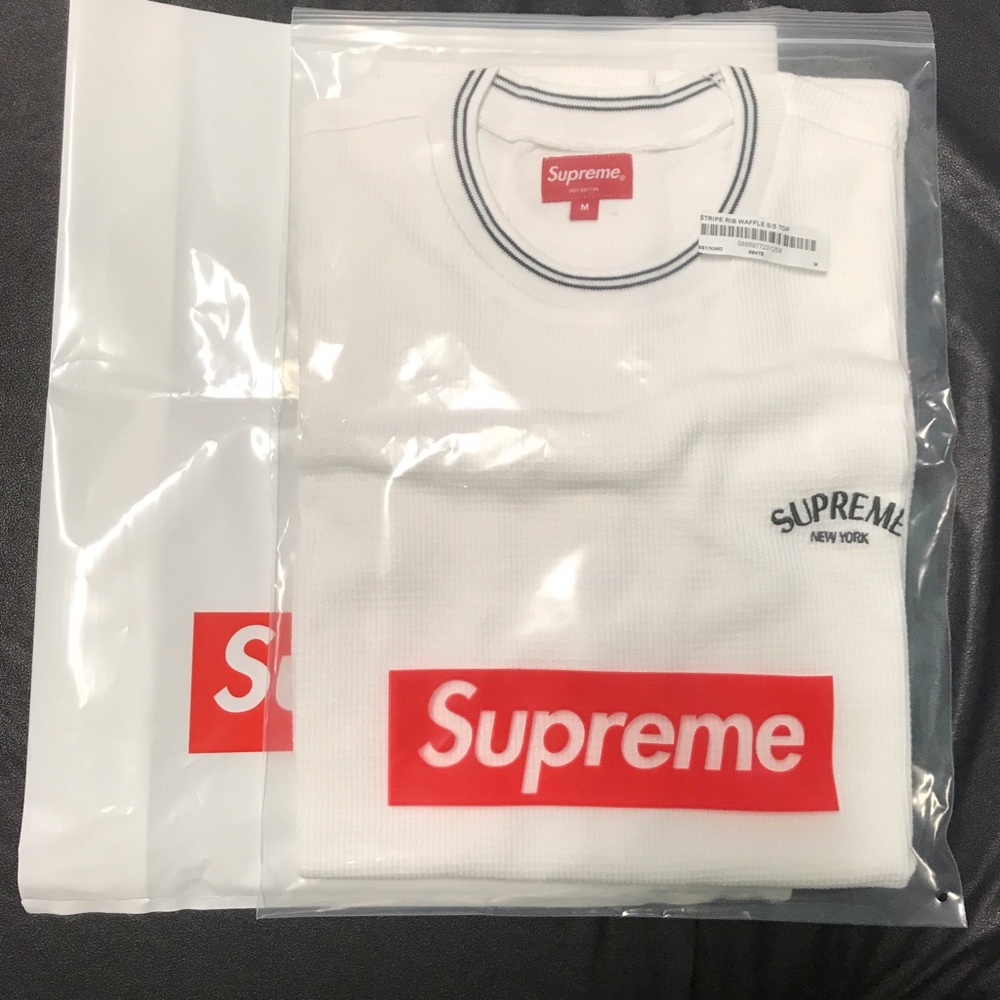 SOLD! supreme stripe rib