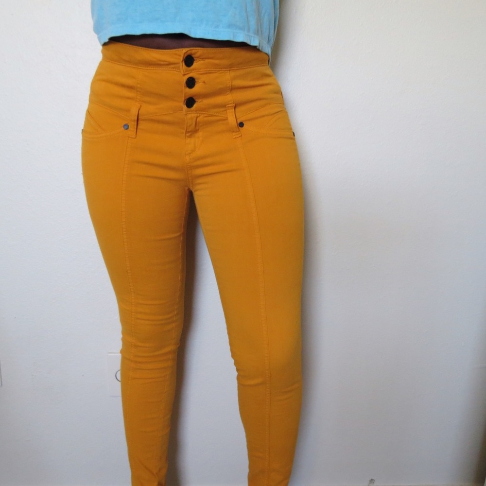 Beautifully designed mustard high waisted jeans