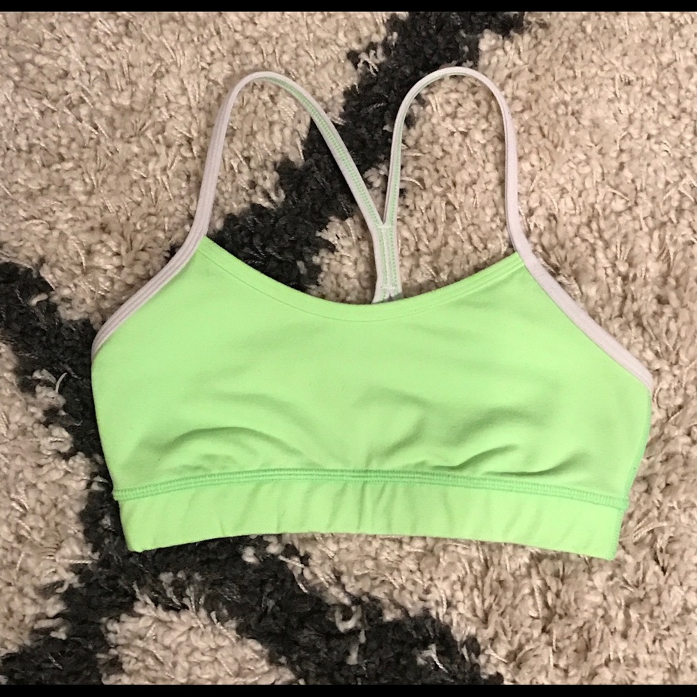Lululemon sports bra