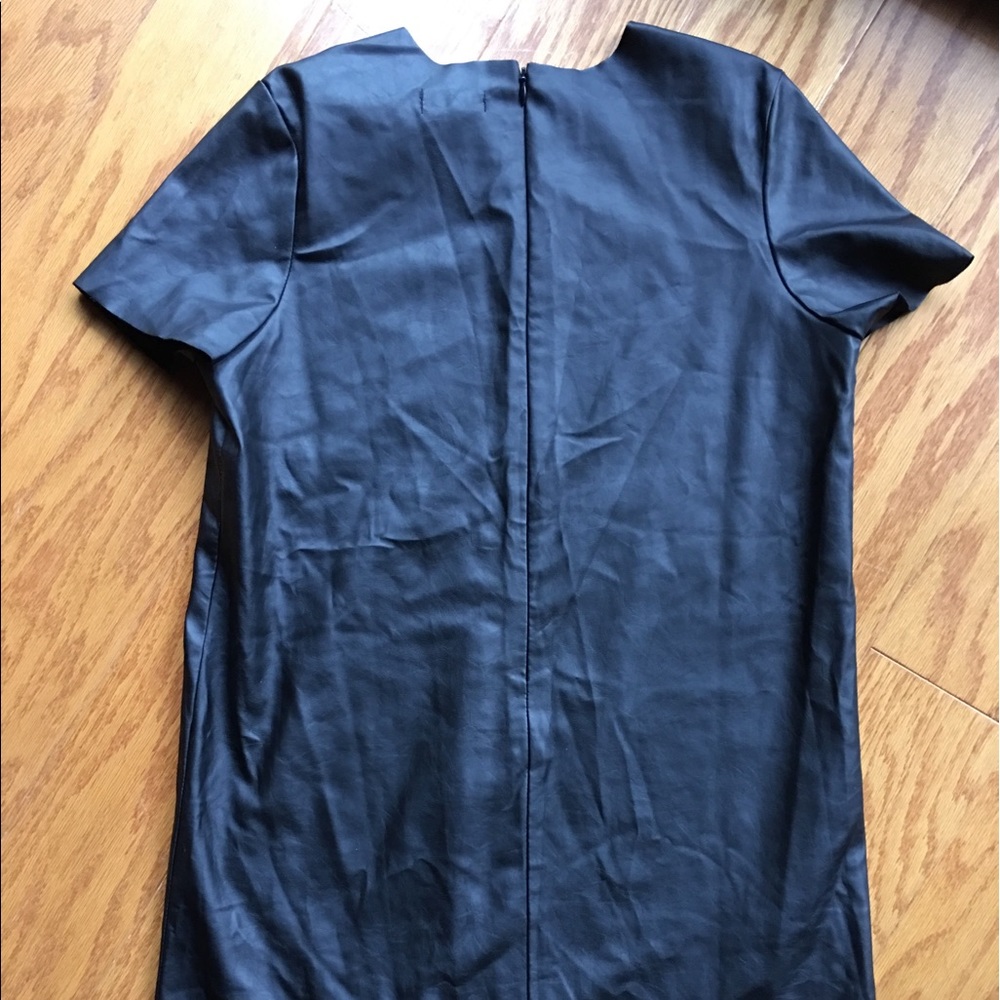 NWT Topshop faux leather dress - Picture 4 of 4