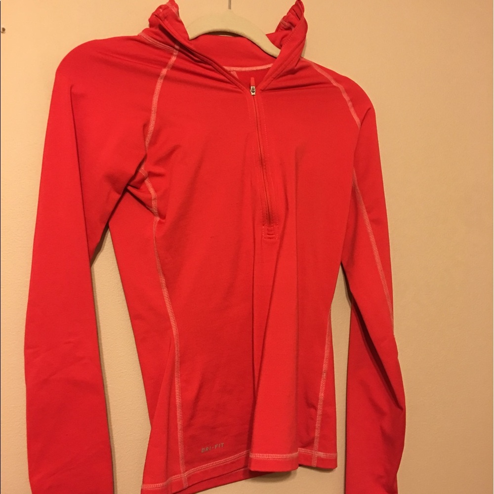 Nike pullover
