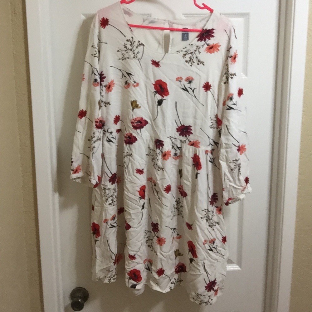 Old navy floral flown dress