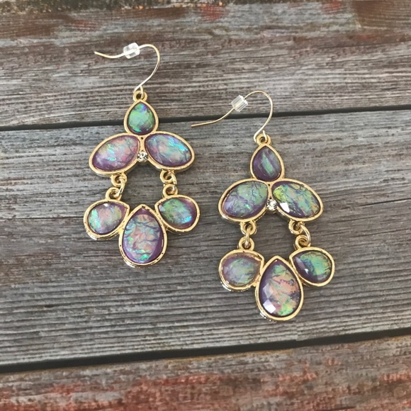 Boutique Jewelry - << Beautiful Colorful Rainbow Dangle Drop Earrings