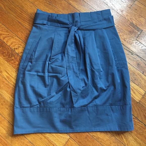 BCBGMaxAzria Dresses & Skirts - BCBG Max Azria Stella Paperbag Waist Skirt Size 4