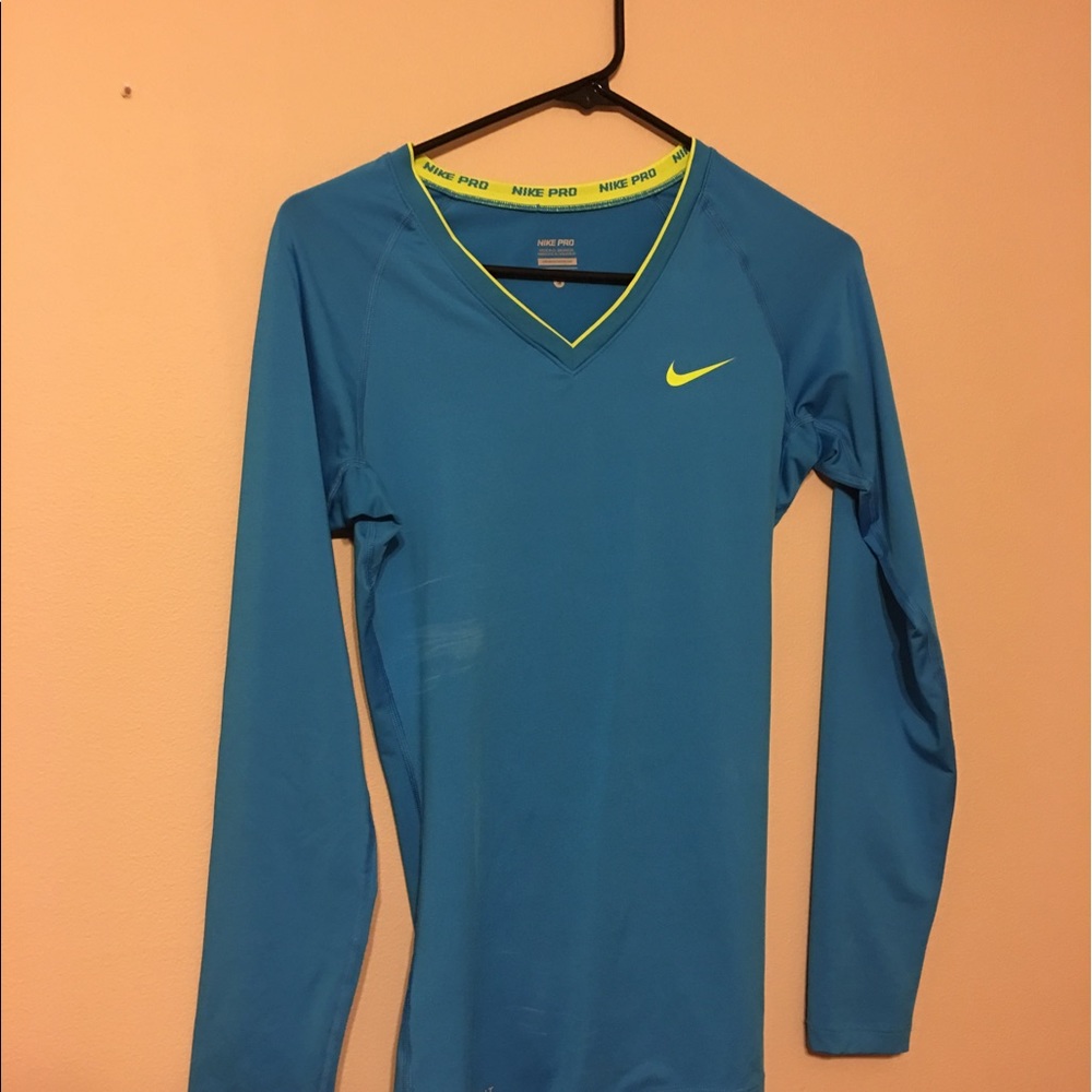 Nike pullover