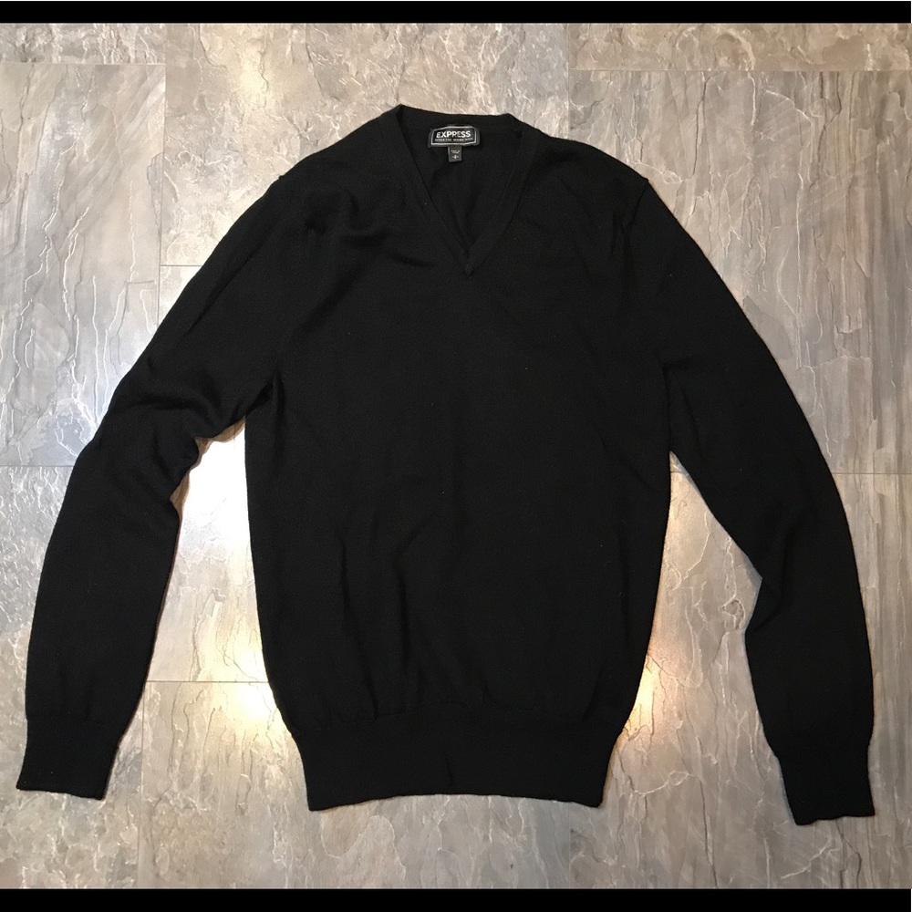 Express - Men's Black V-Neck Merino Wool Sweater