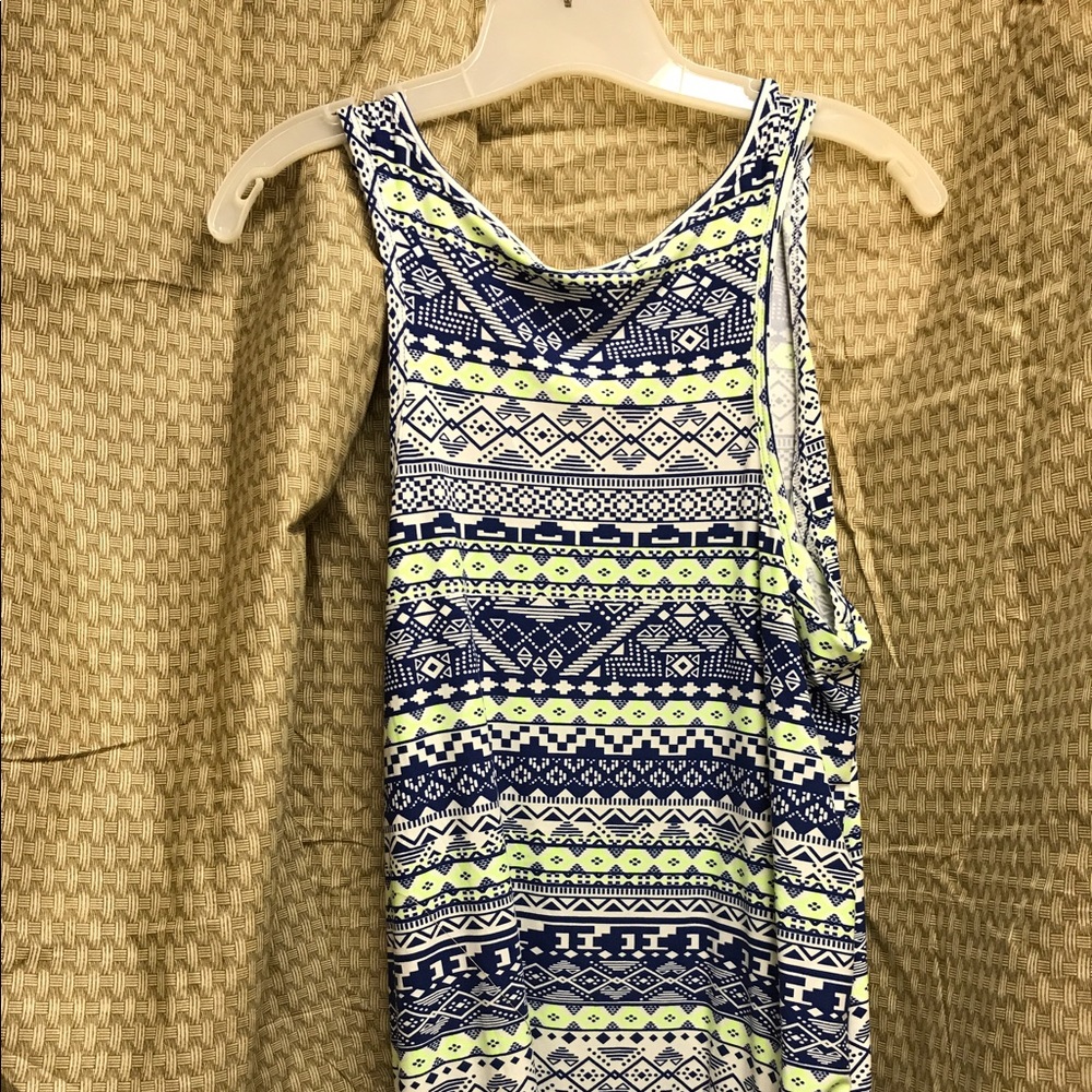 Derek heart plus tank - Picture 3 of 3