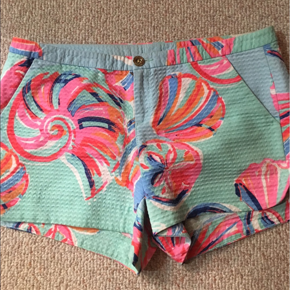 Size 4 Lilly Pulitzer shorts.
