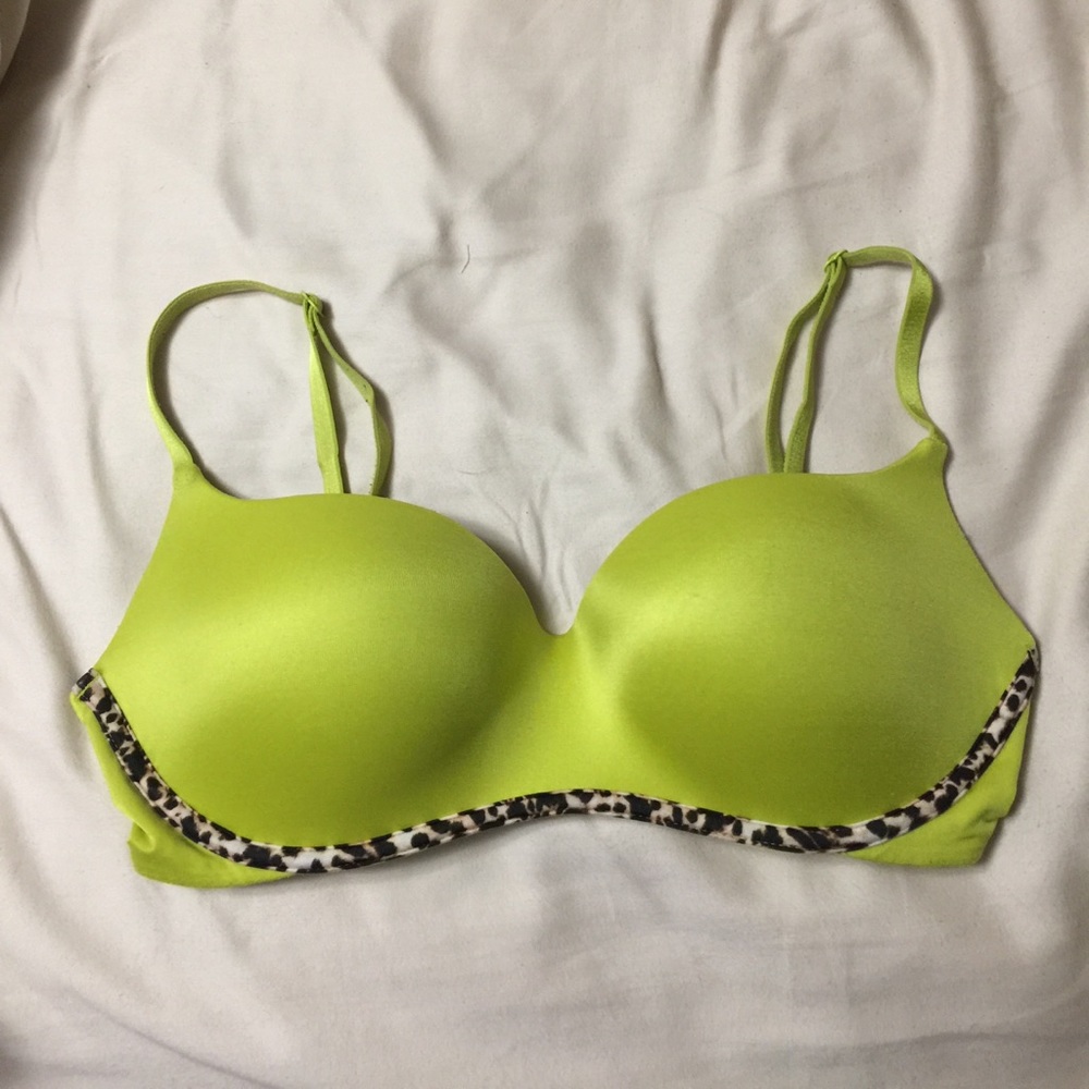 32D balconet Victoria's Secret bra