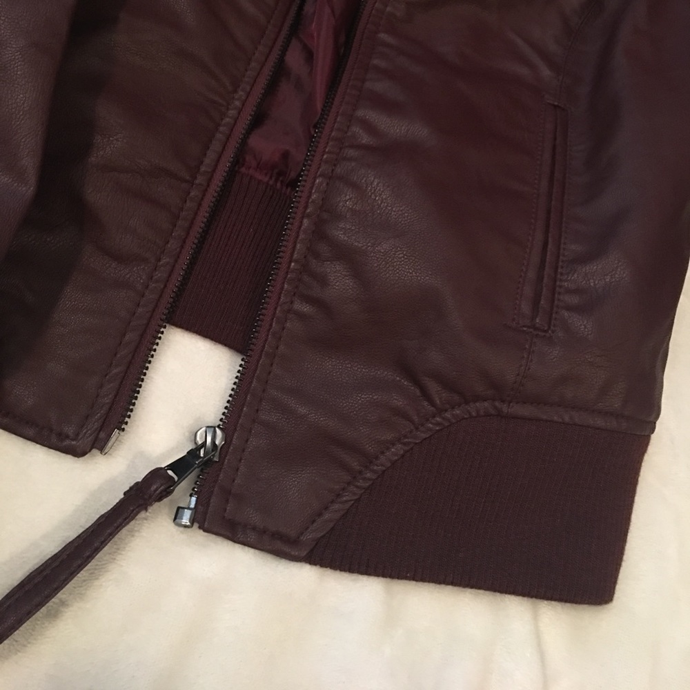 jacket - Picture 2 of 3
