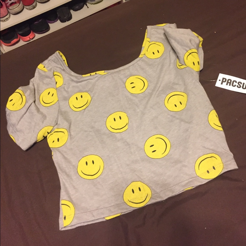 Crop top